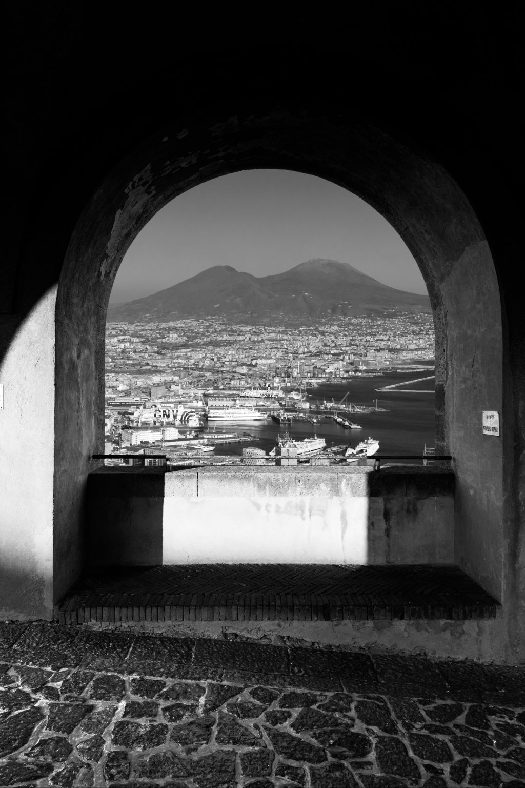 arco castel Sant' Elmo 2