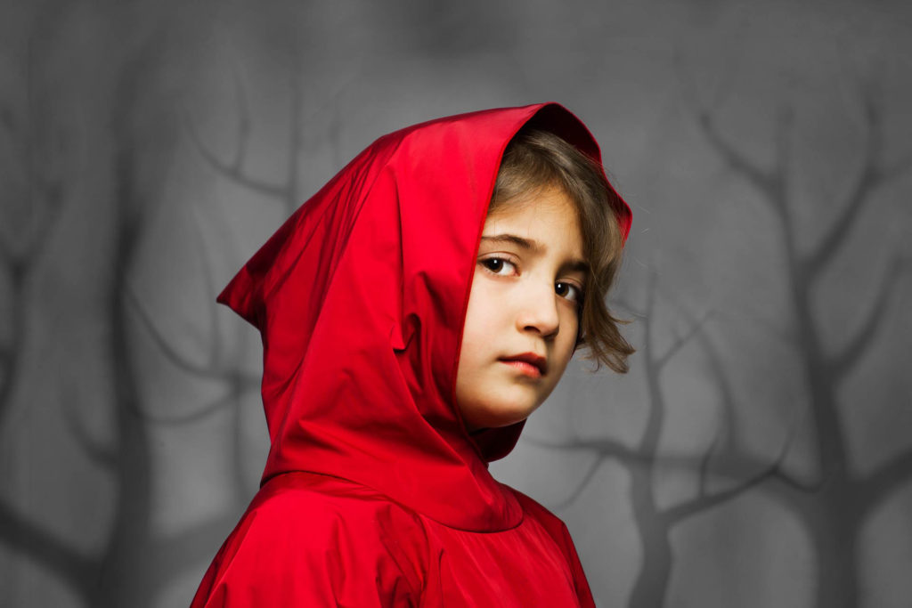 campagna pubblicitaria per Orimusi, azienda indipendente di moda bambino di avanguardia, capuccetto rosso